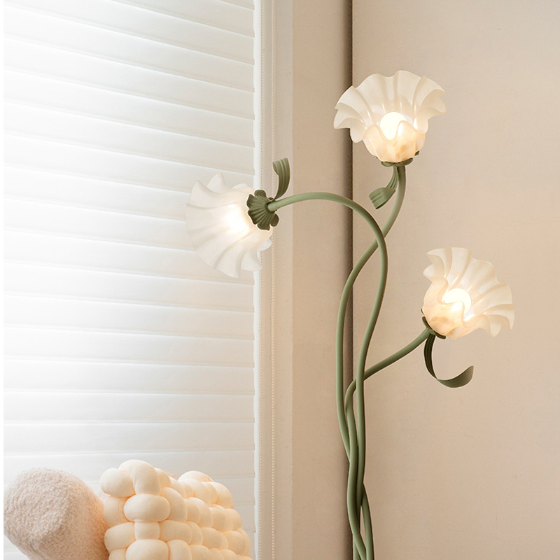 Flower Floor Lamp, E26 Elegant - огляд і ціна Floor Lamp Arched